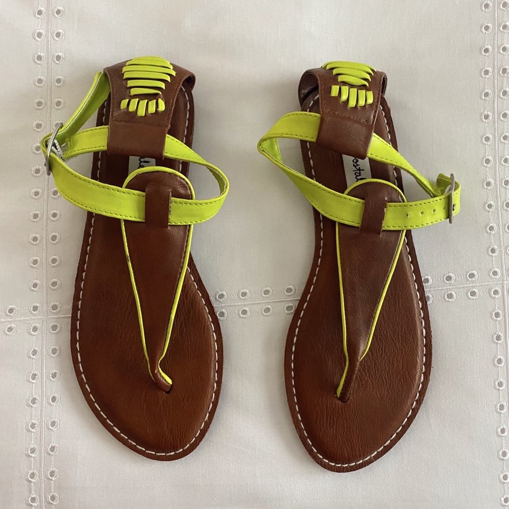 Aeropostale Sandals